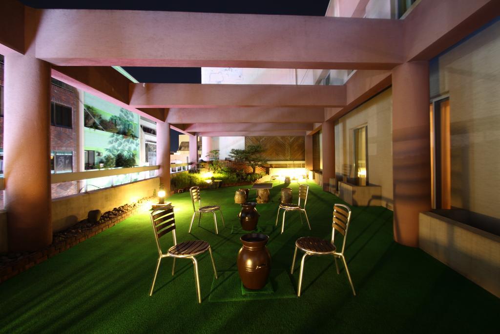 Daedong Hotel Чеджудо Экстерьер фото